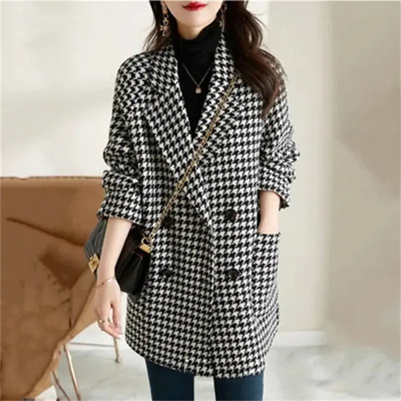 Elegant Wool Mid-Length Women's Jacket