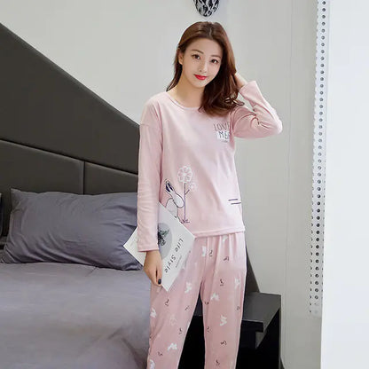 Chic Women's Long-Sleeve Sleepwear Set