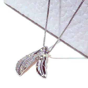 Chic Leaf Pendant Clavicle Chain